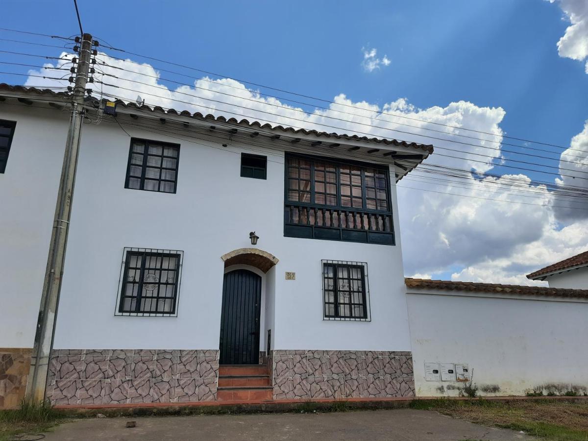 Aparta Hotel El Refugio De Maria Villa de Leyva Exterior foto
